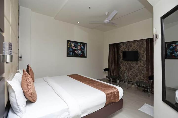 Room 14 of 29