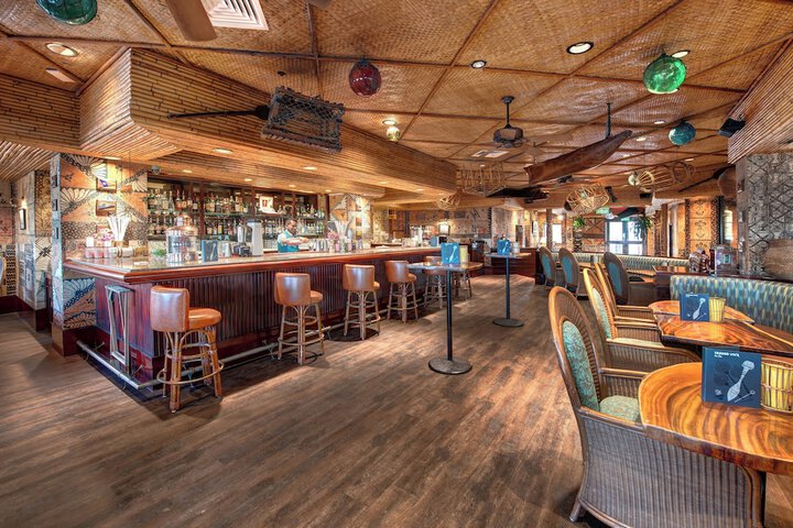 Lounge 194 of 290
