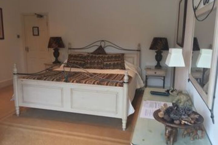 Room 16 of 22