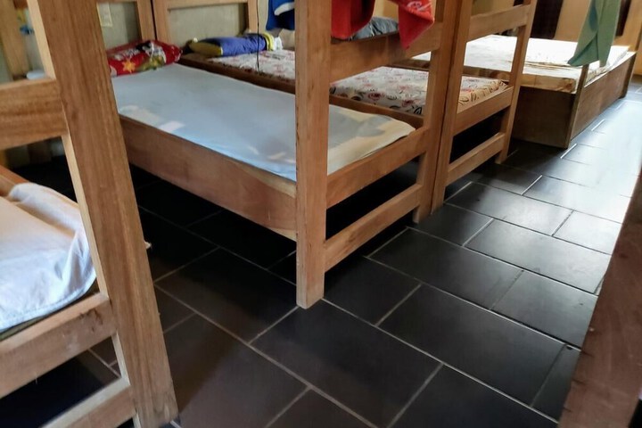 Room 6 of 58