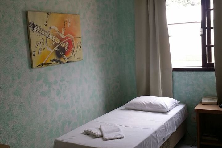 Room 14 of 30
