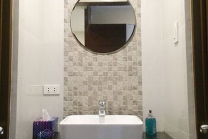Room 2 of 14