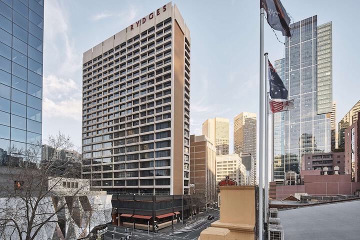 Hotel 74 of 80