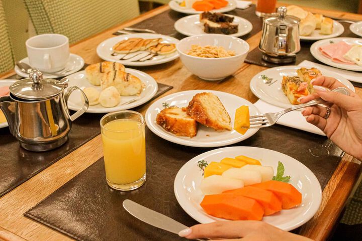 Breakfast/Coffee Service 66 of 77