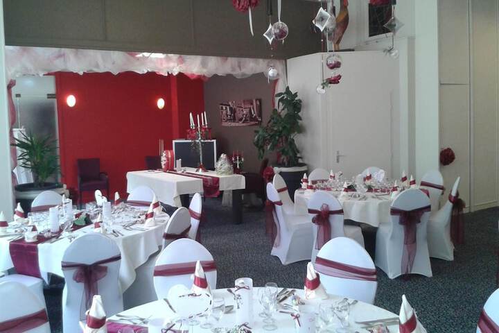 Ballroom/Hall 39 of 46