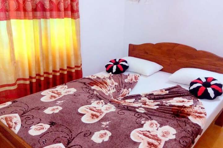 Room 25 of 43