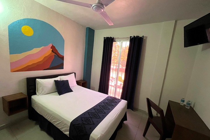 Room 11 of 33