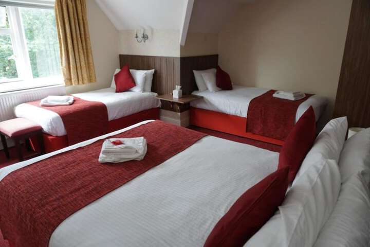 Room 14 of 32