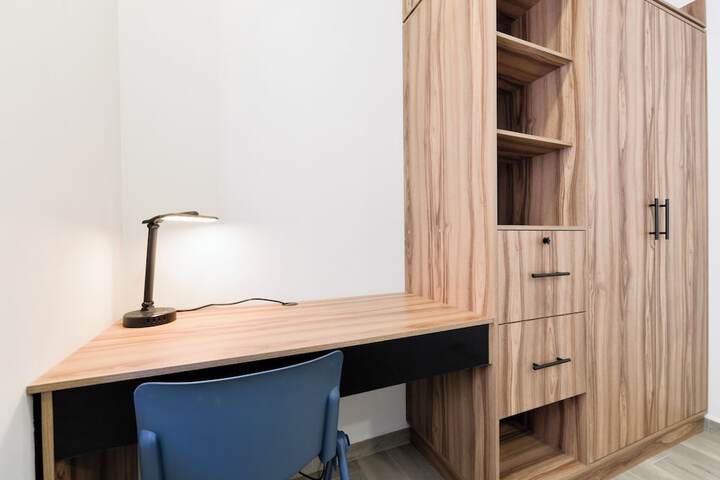 Room 12 of 228