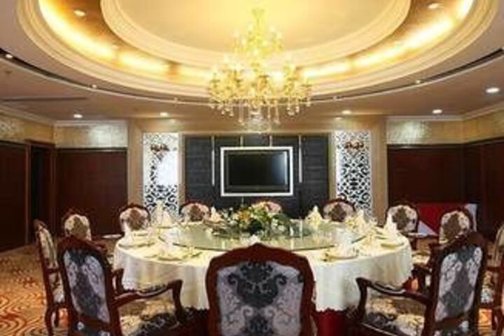 Dining 147 of 159