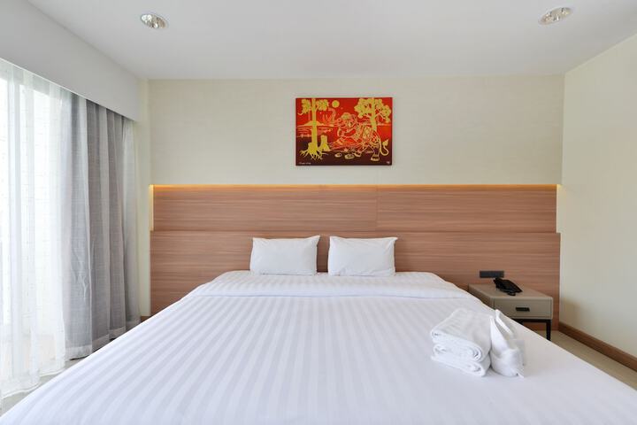 Room 18 of 43