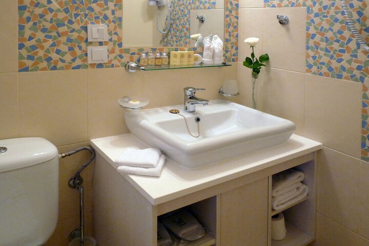 Room 43 of 110