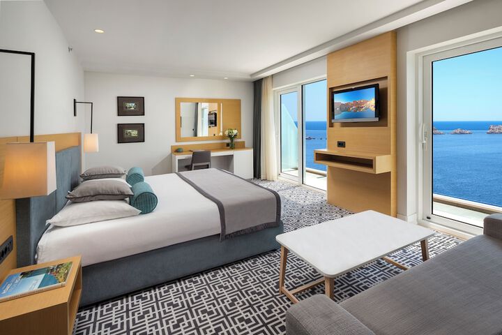 Room 34 of 119