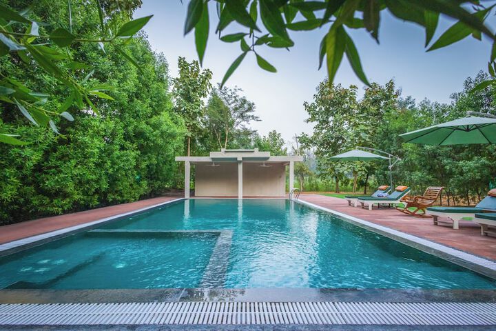 Pool 48 of 73