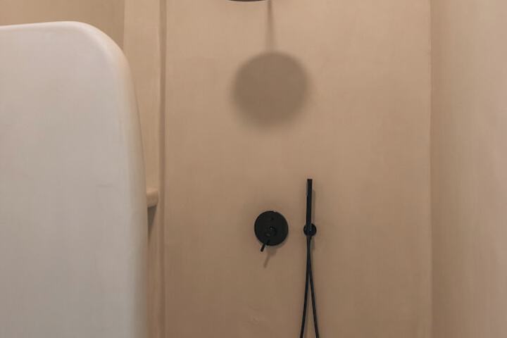 Room 150 of 205