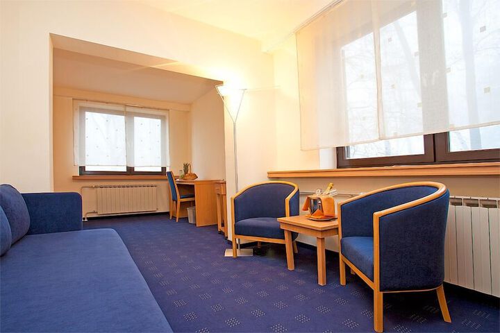 Room 10 of 62