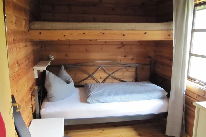 Room 2 of 13