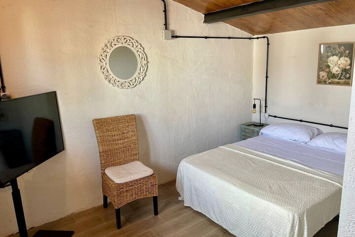 Room 25 of 35