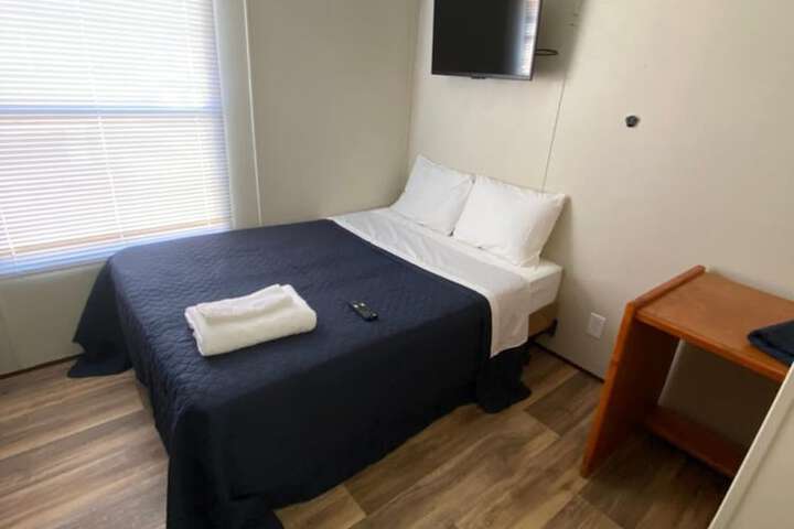 Room 10 of 46