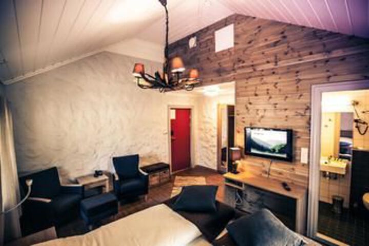 Room 46 of 106