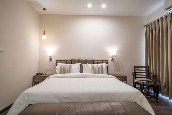 Room 14 of 42
