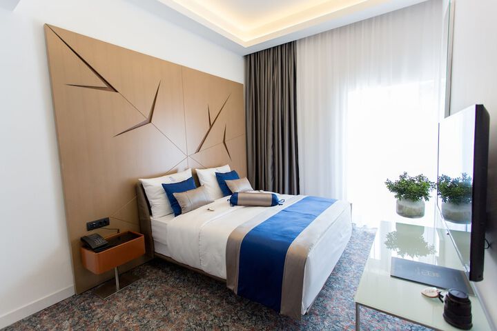 Room 4 of 58