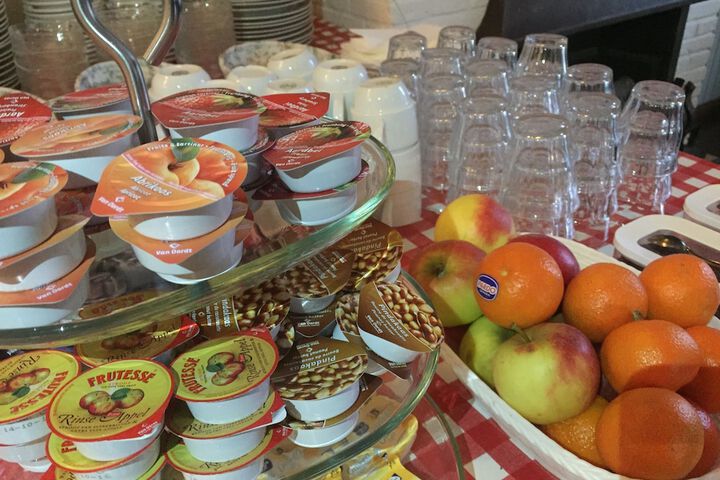 Breakfast/Coffee Service 44 of 61