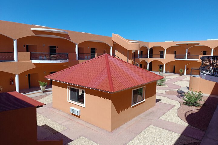 Hotel Exterior 75 of 77