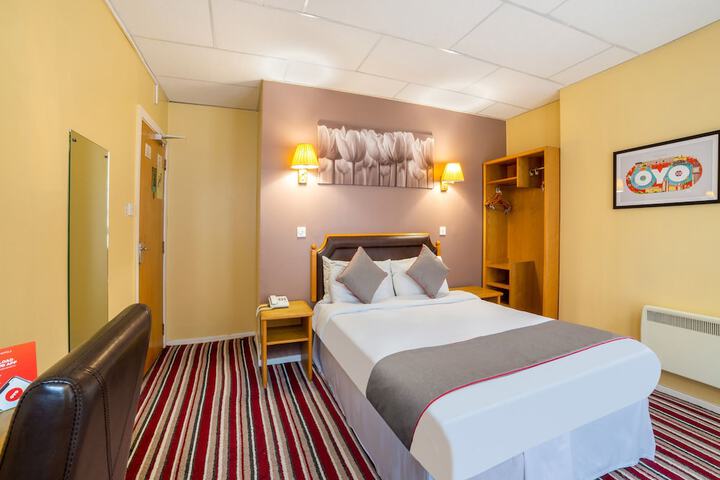 Room 17 of 43