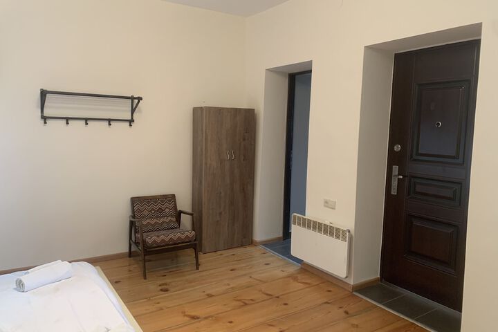 Room 5 of 36