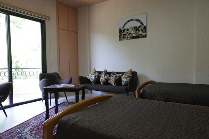 Room 48 of 83