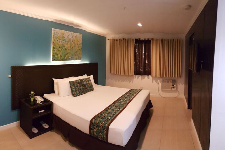 Room 5 of 44