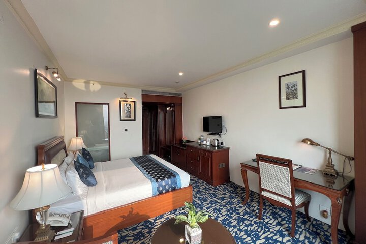 Room 35 of 164