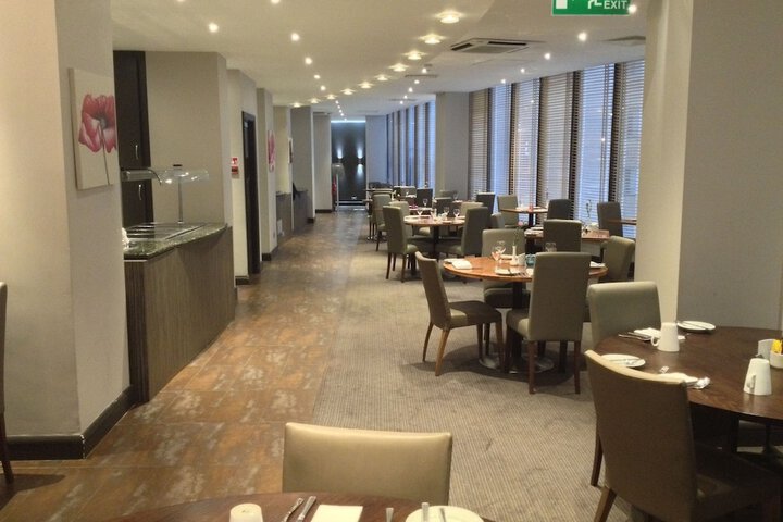 Dining 56 of 210