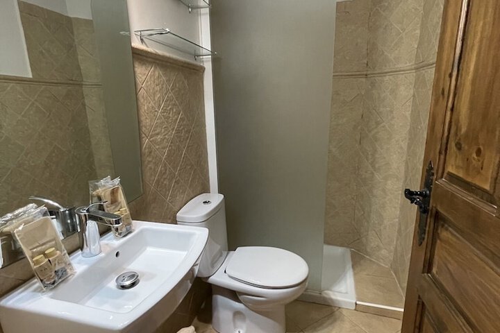 Room 52 of 57