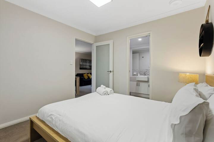 Room 4 of 38