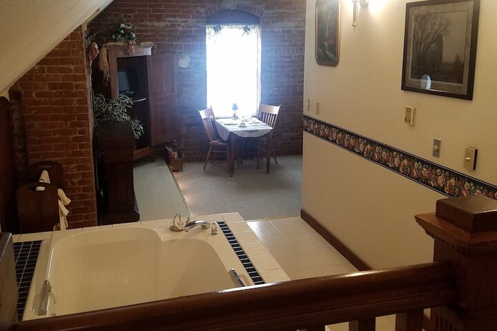 Room 6 of 51