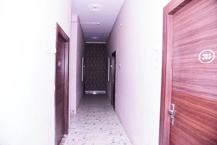 Room 19 of 34
