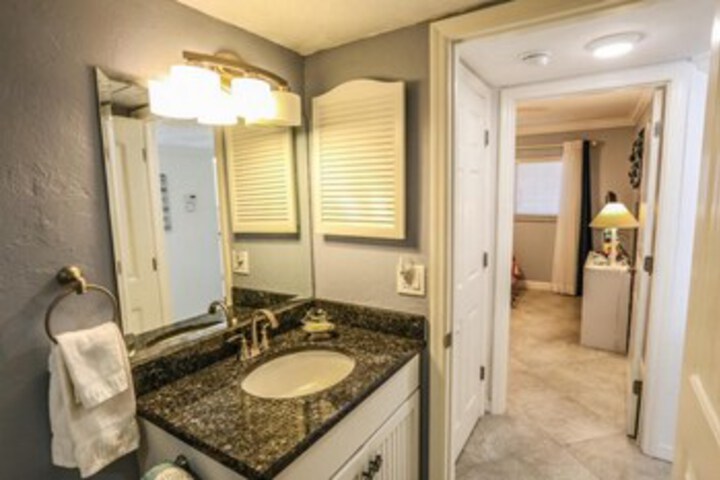 Room 2 of 21