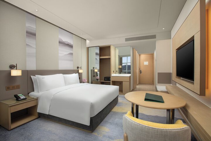 Room 37 of 118