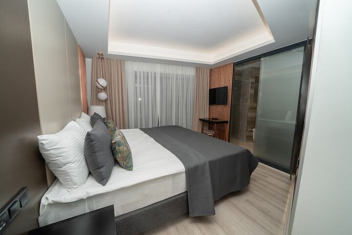 Room 18 of 38