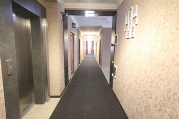 Hotel Entry