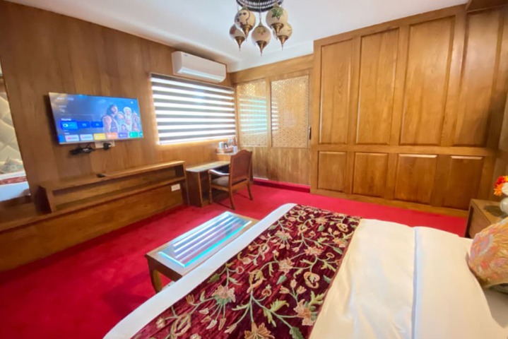 Room 39 of 47