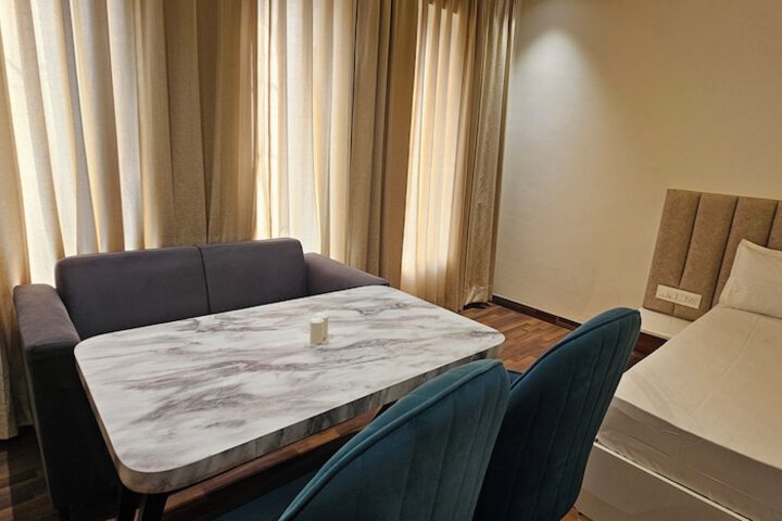 Room 15 of 35