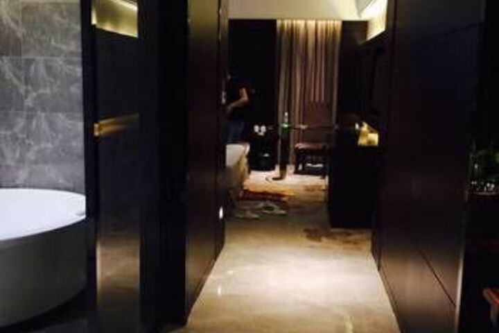 Room 63 of 112