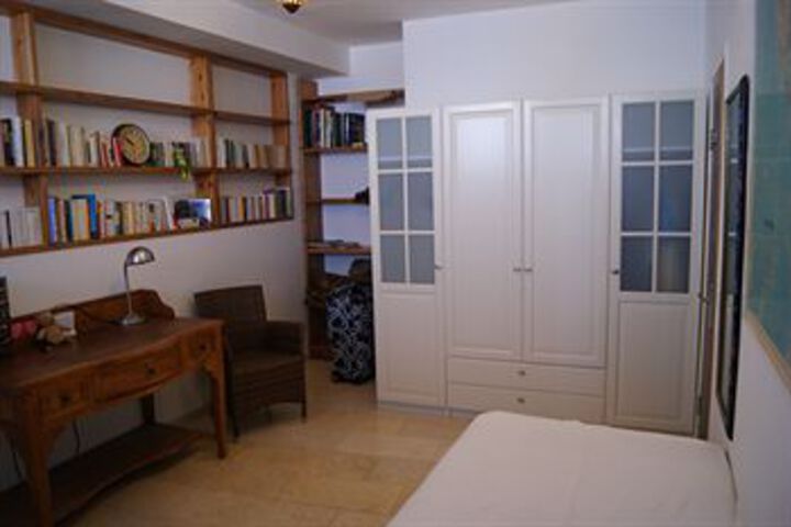 Room 121 of 133