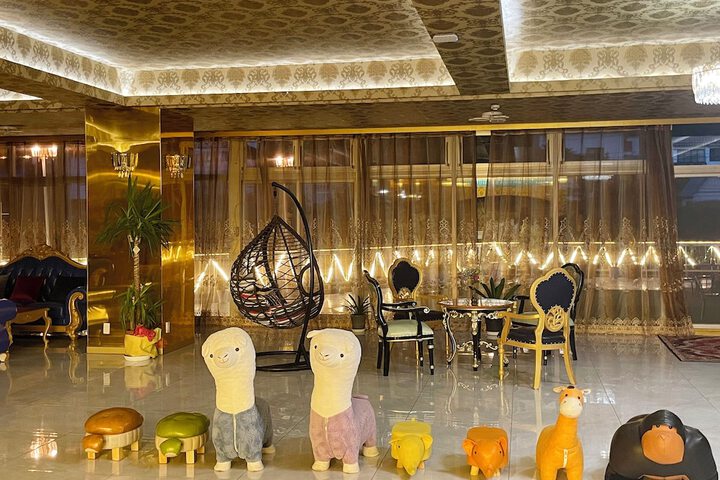 Hotel Interior 15 of 185