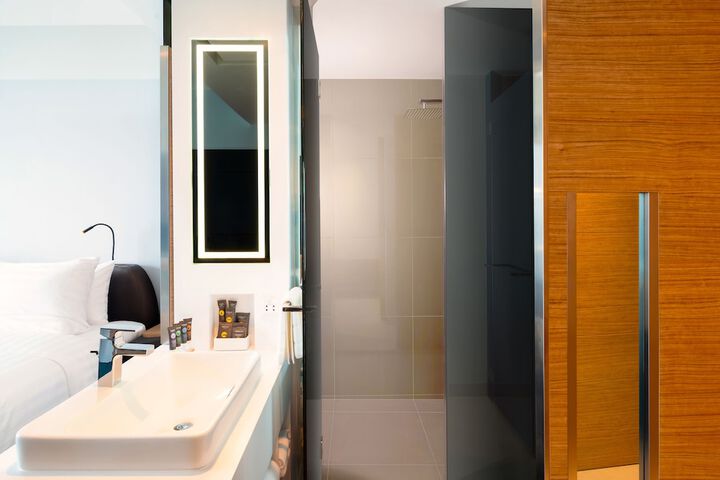Room 20 of 46