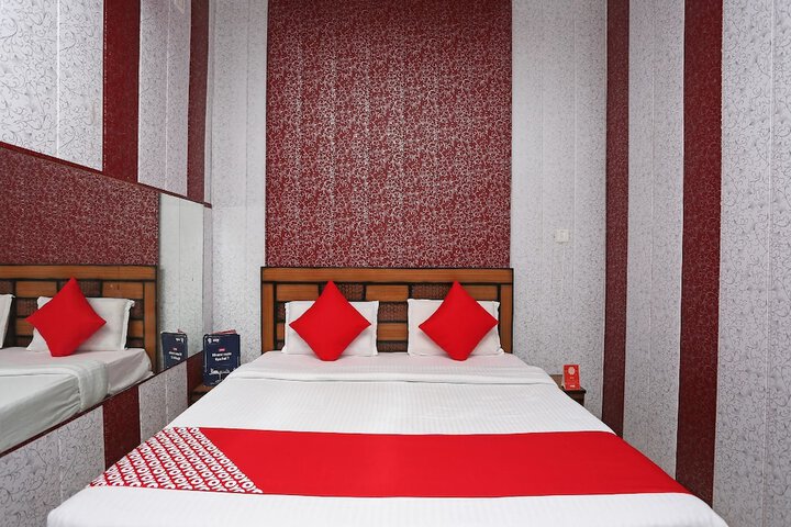 Room 14 of 15