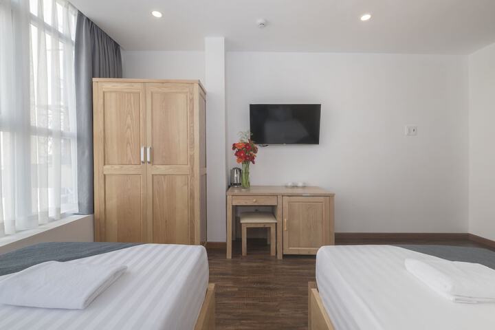 Room 15 of 37